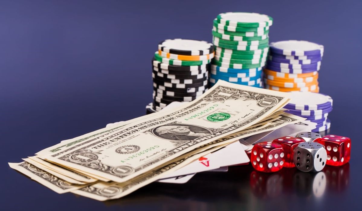 Jackpot Pak کیسینو میں سلاٹ کھیلنا شروع کریں۔